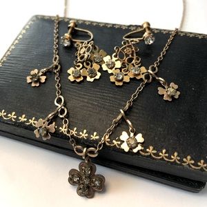 Vintage clover St Patrick’s necklace/earring set!